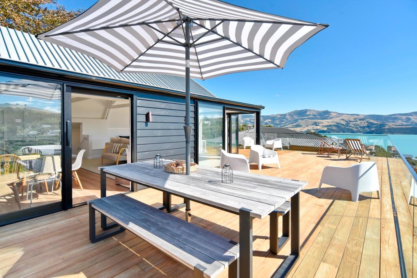Akaroa Harbour View - Christchurch Holiday Homes エクステリア 写真