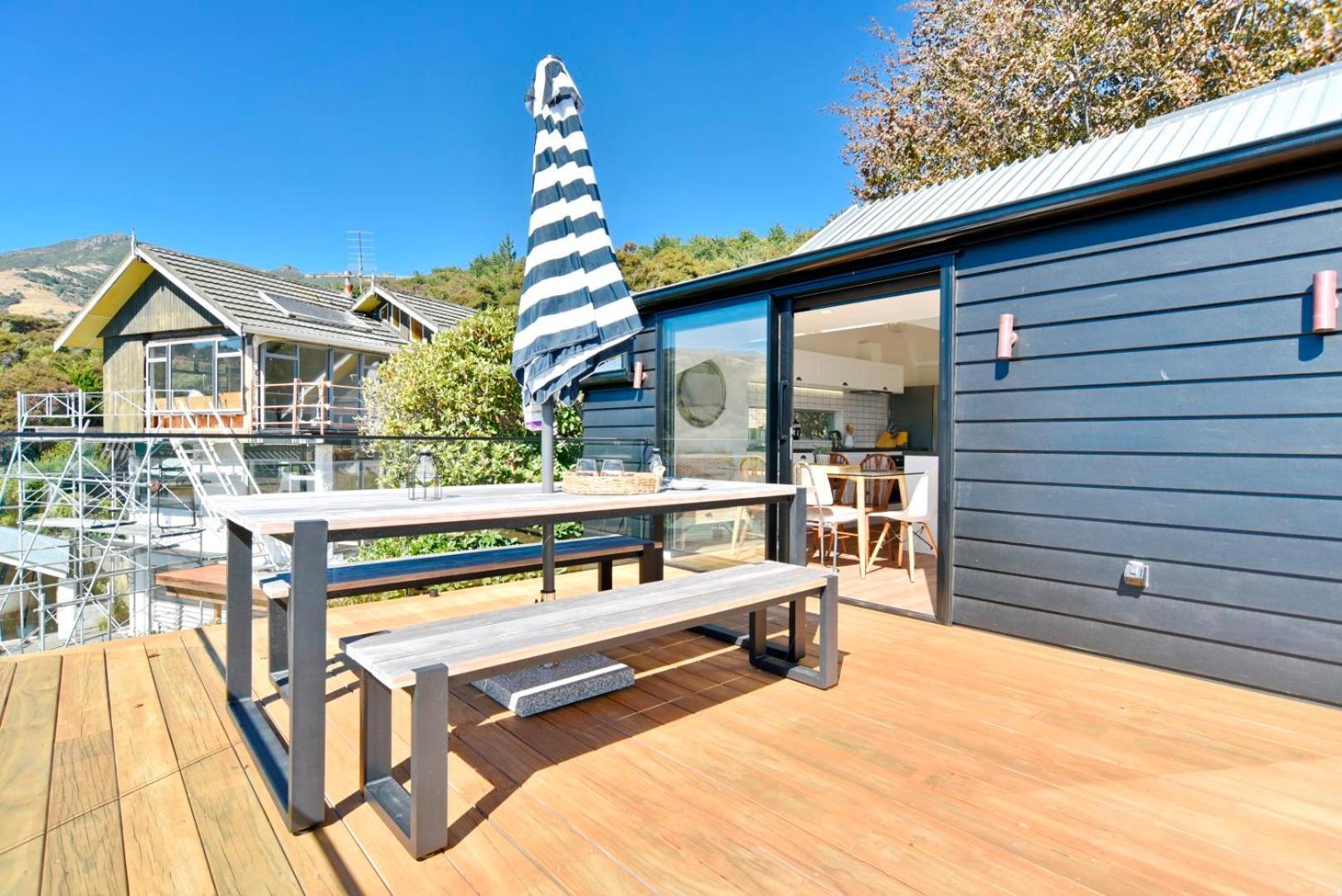 Akaroa Harbour View - Christchurch Holiday Homes エクステリア 写真