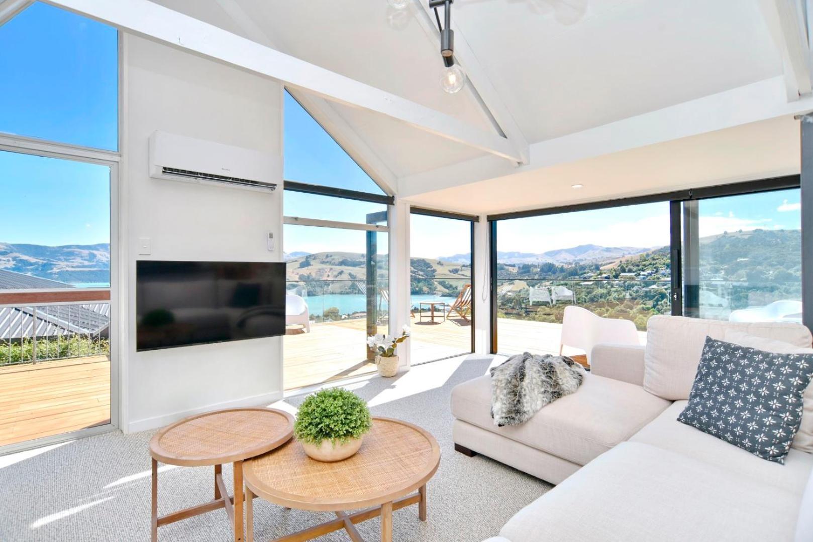 Akaroa Harbour View - Christchurch Holiday Homes エクステリア 写真